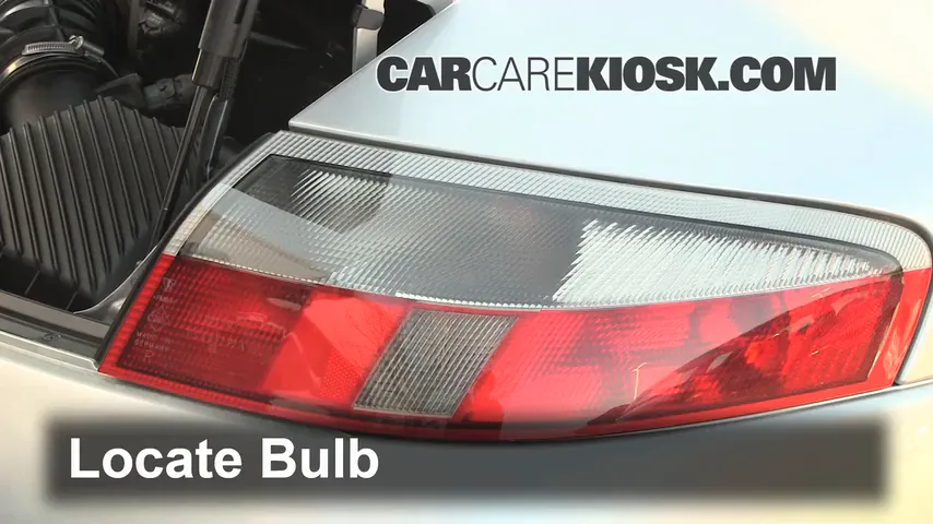 2000 Porsche 911 Carrera 4 3.4L 6 Cyl. Convertible Éclairage Feux de marche arrière (remplacer une ampoule)